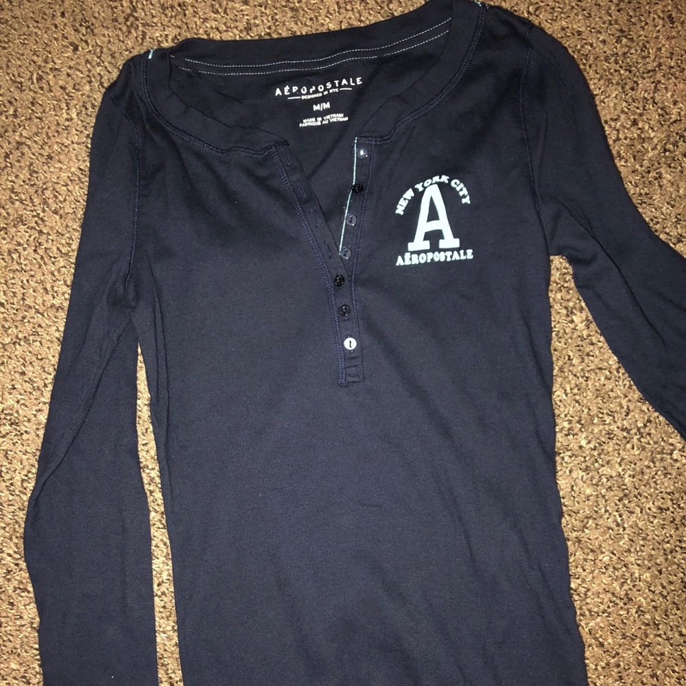 🔴 3/$15 Aeropostale Henley t-shirt Size M